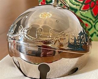 Wallace Silversmiths Ornament 1993 Sleigh Bell Silver Plated	Box: 3x3.75x3.75in	HxWxD
