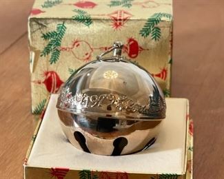 Wallace Silversmiths Ornament 1979 Sleigh Bell Silver Plated	Box: 3x3.75x3.75in	HxWxD
