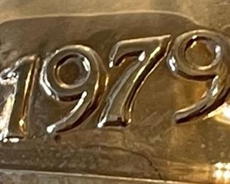 Wallace Silversmiths Ornament 1979 Sleigh Bell Silver Plated	Box: 3x3.75x3.75in	HxWxD
