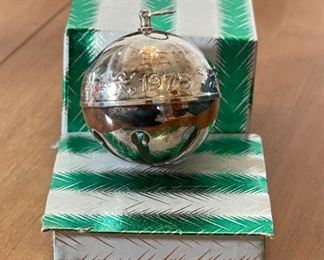 Wallace Silversmiths Ornament 1975 Sleigh Bell Silver Plated	Box: 3x3.75x3.75in	HxWxD
