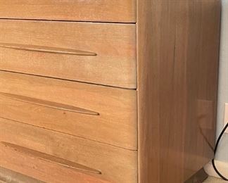 Vintage MCM Carl Bissman Solid Walnut  8 Drawer Double Dresser	31.5x59x20in	HxWxD
