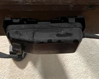 Singer 401A Sewing Machine in Console Cabinet	31 x 29 x 16.5in	HxWxD
