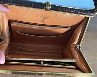Vintage Lucille De Paris Alligator Purse Handbag	8.5x9.5x2.75in	HxWxD
