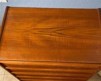 #2 1960s MCM Scandinavian Teak 6 Drawer Dresser	40x25.5x15.5in	HxWxD
