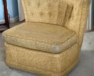 AS-IS 60s Vintage Upholstered Chair	30 x 33 x 33in	HxWxD
