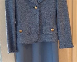St. John Boutiques Blue dress/coat	Size: 2	
