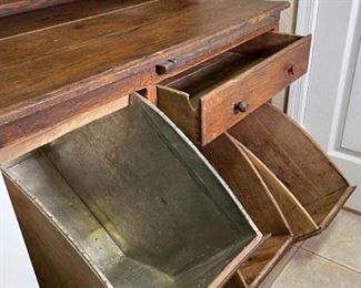 Antique Kitchen Cupboard Rustic Country Hoosier Cabinet	72 x 42 x 26in	HxWxD
