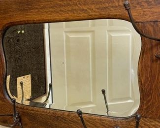 Antique Oak Wall Mount Hat/Coat Rack	19 x 29 x 5in	HxWxD
