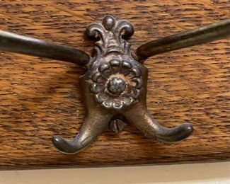 Antique Oak Wall Mount Hat/Coat Rack	19 x 29 x 5in	HxWxD
