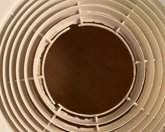 MCM Gerald Thurston Lightolier Table Lamp #1	22 x 14in diameter	
