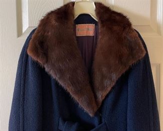 1950s Cricket West Fur Collar Coat	Unmarked Fits like Small	
