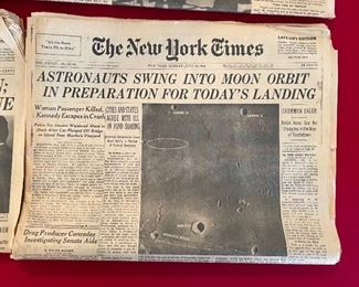 4 New York Times Apollo 11 newspapers	15x12 folded	
