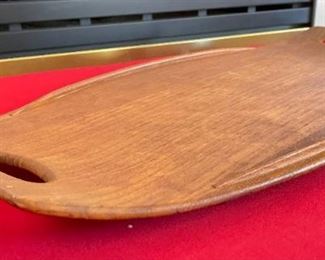 Mid-Century Modern Danish Designed Teak Tray 802 by Jens Quistgaard Made by Dansk Staved Teak Denmark IHQ	2x23.75x11.75	HxWxD
