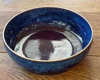 Ross Spangler Studio Pottery Bowl	2.5x8in Diameter	
