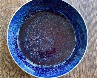 Ross Spangler Studio Pottery Bowl	2.5x8in Diameter	
