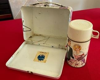 1967 Campus Queen Lunchbox and Thermos by King Seeley	9 x 7 x 4	HxWxD
