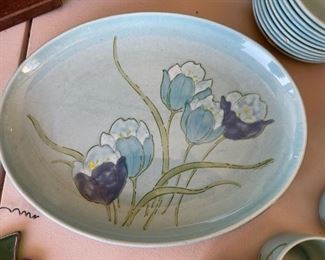 VERNON WARE by METLOX BLUE TULIPS OVAL PLATTER LG 13" X 10" PERFECT CONDITION	13in x 10in	
