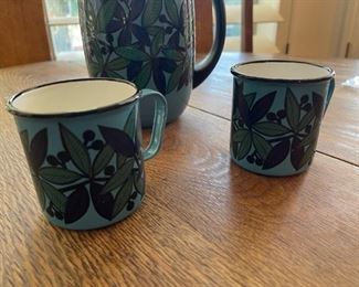 Vintage FINEL Arabia Finland Blue Leaf Berry~Pitcher Jug~2 Cups~Lip Chip	Pitcher measurements 8“ x 6.5“ coffee mugs 3“ x 4“	
