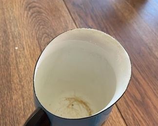 Vintage FINEL Arabia Finland Blue Leaf Berry~Pitcher Jug~2 Cups~Lip Chip	Pitcher measurements 8“ x 6.5“ coffee mugs 3“ x 4“	
