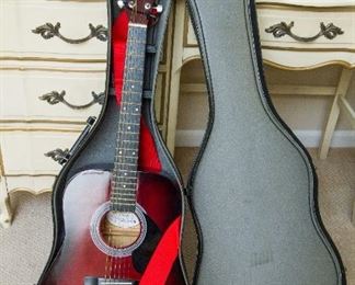 Beginner Acoustic Guitar w/hard case