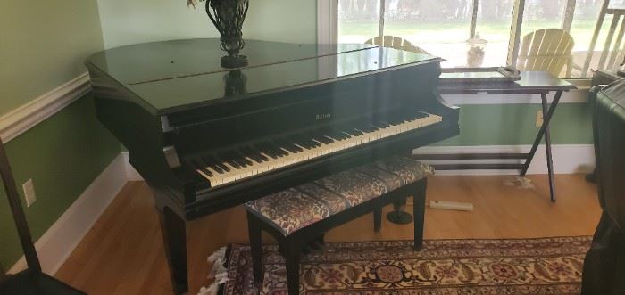 Baldwin Baby Grand piano