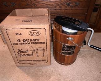 Hand Crank 4 Qt. Frost King Ice Cream Freezer in Box