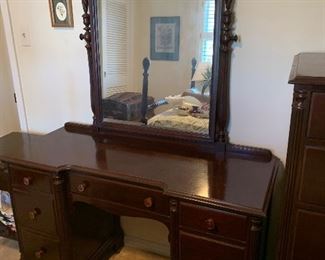 Mahogany Bedroom Furniture