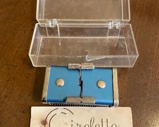 Vintage Circlette Ladies Razor