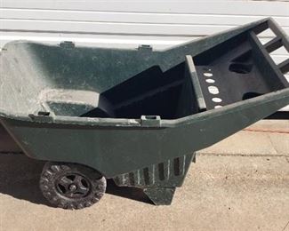 Rubbermaid Roughneck Yard Cart ~ capacity: 4.75 cu. ft. ~ 48 x 25 x 28 in. handle height