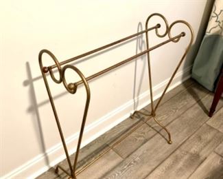 Quilt/Comforter Rack