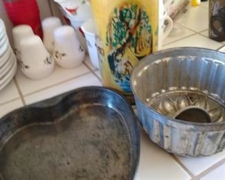 Vintage Kitchenware