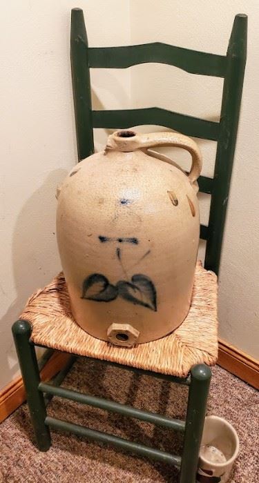 Old Crock Water Cooler w/out spicket. 