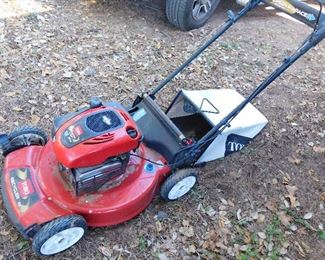 Toro self propelled lawn mower