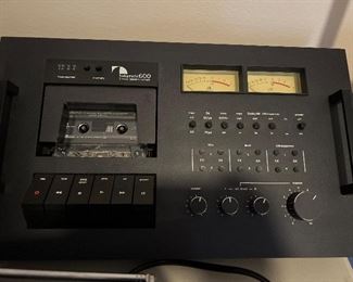 Nakamichi 600