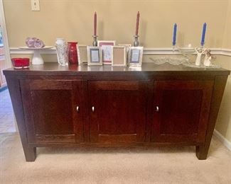 Ethan Allen Expresso  Sideboard/ Buffet