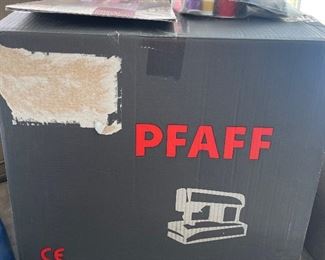 PFaff Classic Quilting Sewing Machine 