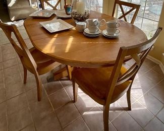 Ethan Allen Kitchen Table and 4 Chairs needs some refinishing 