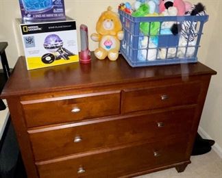 Ethan Allen 4 Drawer Dresser