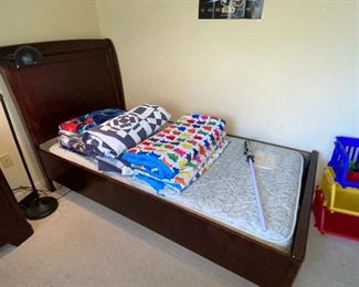 Ethan Allen Sleigh Bed Twin Size