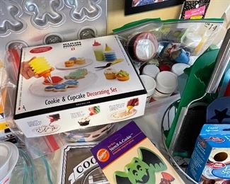 Kuhn Riken Decorating Set