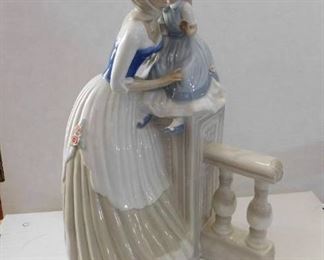 Ceramic Statue - Lady & Daughter