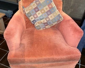 Sectional Orange Couch w/Foldaway Bed & 2 Chairs!