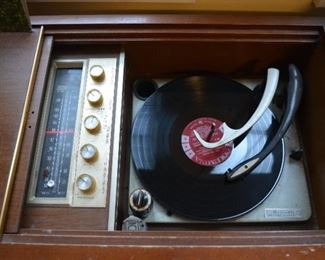 Magnavox MicroMatic Console Stereo!