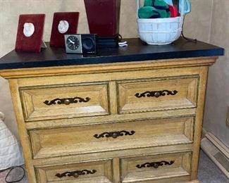 Hekman Lexington, N.C. Nightstand!