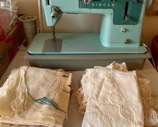 Working Singer Sewing Machine, vintage linens