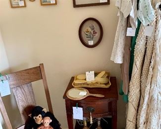 rare Sewing rocker with pull out drawer on the side