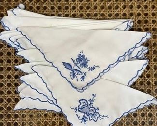 Set of 20 blue and white cotton cocktail napkins.