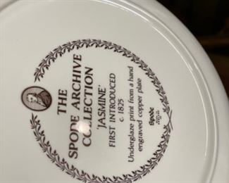 The Spode Collection Jasmine collectible plates. Photo 2 of 2.
