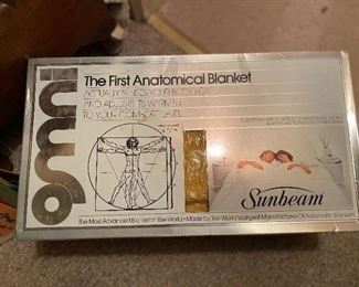 Sunbeam Omni The First Anatomical Blanket NIOB