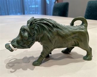 Verdite Warthog hand carved by Frans Galane. Photo 1 of 3.